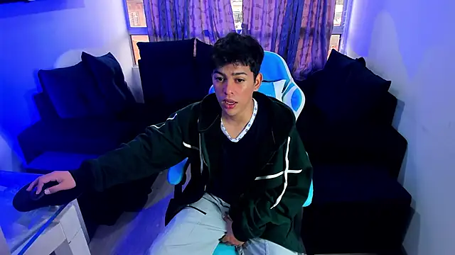 Snapshot of Franco_Rizzo_ chatting on 01-11-25, 10:18 Franco Rizzo online show from 01-11-25, 10:18