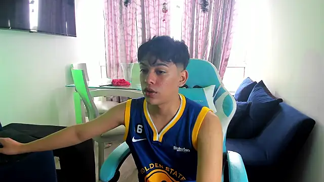 Snapshot of Franco_Rizzo_ chatting on 01-31-25, 05:53 Franco Rizzo online show from 01-31-25, 05:53