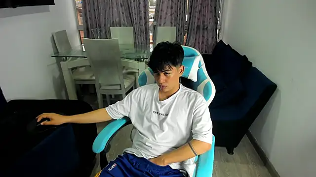 Snapshot of Franco_Rizzo_ chatting on 02-06-25, 10:32 Franco Rizzo online show from 02-06-25, 10:32