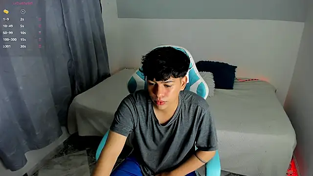 Snapshot of Franco_Rizzo_ chatting on 03-15-25, 07:59 Franco Rizzo online show from 03-15-25, 07:59