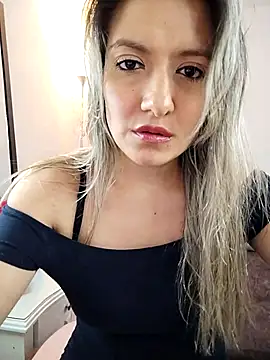 valeriahunter1 online show from 12-01-25, 10:26