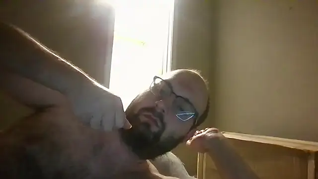 lovingboy94 online show from 01-11-26, 03:33