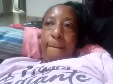 Snapshot of hotmilf_69 chatting on 12-16-24, 08:16 hotmilf 69 online show from 12-16-24, 08:16