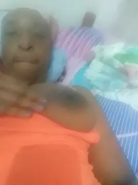 Snapshot of hotmilf_69 chatting on 01-31-25, 04:03 hotmilf 69 online show from 01-31-25, 04:03