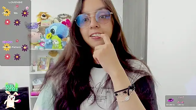 Snapshot of Valery7rose_ chatting on 06-03-26, 04:34 Valery7rose online show from 06-03-26, 04:34