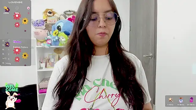 Snapshot of Valery7rose_ chatting on 06-12-26, 02:21 Valery7rose online show from 06-12-26, 02:21