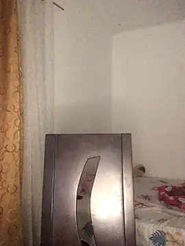 Snapshot of JuanaSimons chatting on 09-28-25, 02:06 JuanaSimons online show from 09-28-25, 02:06