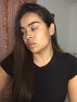 Snapshot of JuanaSimons chatting on 02-21-26, 12:44 JuanaSimons online show from 02-21-26, 12:44