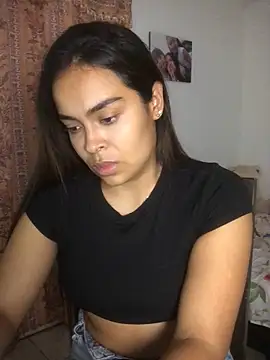 Snapshot of JuanaSimons chatting on 02-22-26, 01:18 JuanaSimons online show from 02-22-26, 01:18