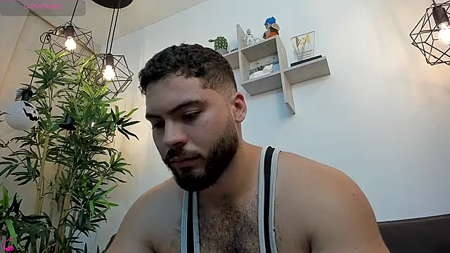 SebastianVilla  online show from 11-07-25, 10:32