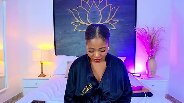 AlisonTravis online show from 04-24-26, 02:58