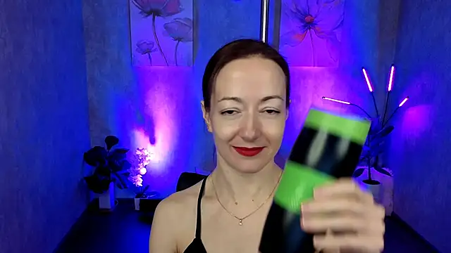 kimberlyray777 online show from 02-10-25, 11:04