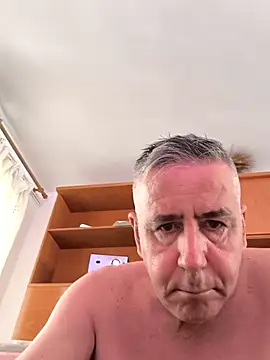 parejamlga58 online show from 10-26-25, 03:07