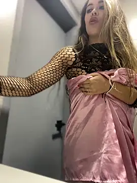 Emilia Bakerr online show from 12-06-24, 09:24