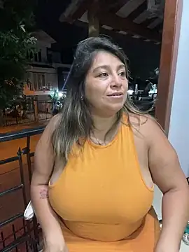 Snapshot of MrsFoucher chatting on 01-12-25, 02:03 MrsFoucher online show from 01-12-25, 02:03