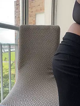 Snapshot of MrsFoucher chatting on 09-25-25, 01:15 MrsFoucher online show from 09-25-25, 01:15