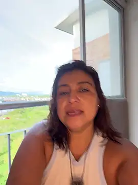 Snapshot of MrsFoucher chatting on 11-10-25, 09:47 MrsFoucher online show from 11-10-25, 09:47