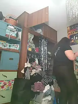 Snapshot of sweetkitty111 chatting on 12-07-24, 11:29 sweetkitty111 online show from 12-07-24, 11:29