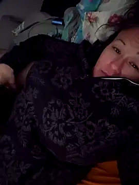 Snapshot of sweetkitty111 chatting on 12-19-24, 05:40 sweetkitty111 online show from 12-19-24, 05:40