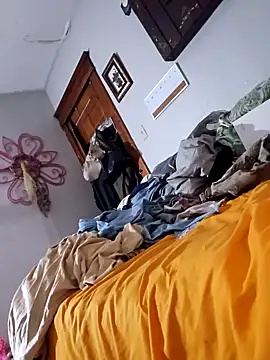 Snapshot of sweetkitty111 chatting on 01-12-25, 02:45 sweetkitty111 online show from 01-12-25, 02:45