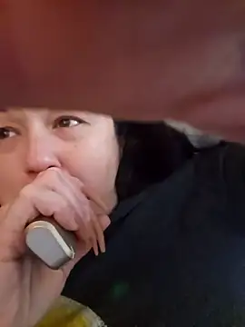 Snapshot of sweetkitty111 chatting on 02-15-25, 08:22 sweetkitty111 online show from 02-15-25, 08:22