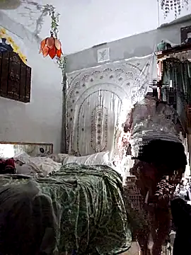 Snapshot of sweetkitty111 chatting on 02-27-25, 02:10 sweetkitty111 online show from 02-27-25, 02:10