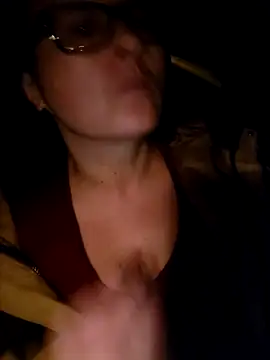 Snapshot of sweetkitty111 chatting on 11-09-25, 01:59 sweetkitty111 online show from 11-09-25, 01:59