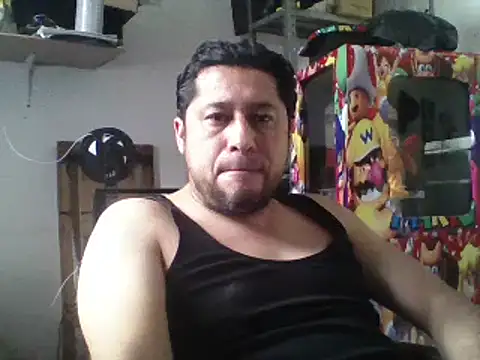 Snapshot of simpatico1000 chatting on 03-01-25, 10:42 simpatico1000 online show from 03-01-25, 10:42