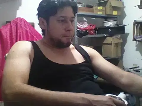 Snapshot of simpatico1000 chatting on 03-17-25, 04:29 simpatico1000 online show from 03-17-25, 04:29