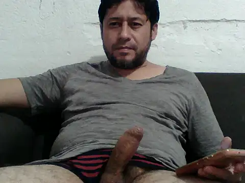 Snapshot of simpatico1000 chatting on 11-14-25, 03:38 simpatico1000 online show from 11-14-25, 03:38