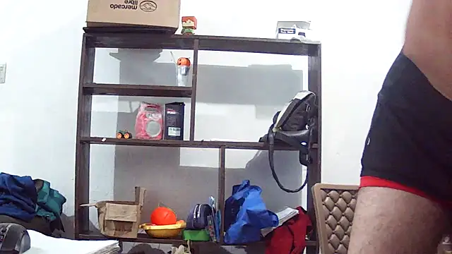 Snapshot of simpatico1000 chatting on 04-04-26, 12:53 simpatico1000 online show from 04-04-26, 12:53