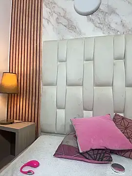 Hannagarces online show from 12-01-25, 11:37