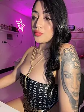 lucianaroy online show from 04-29-26, 02:48