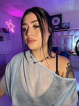lucianaroy online show from 05-24-26, 04:45