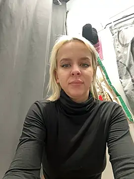 LikaCat online show from 01-08-25, 07:24