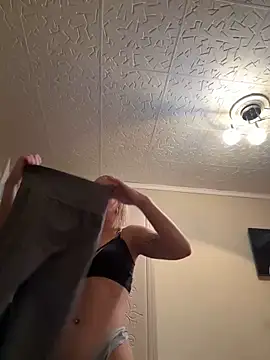 LikaCat online show from 01-30-25, 04:06