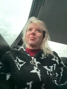 LikaCat online show from 10-30-25, 01:51