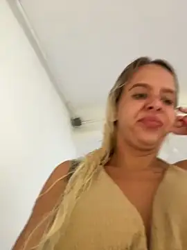 LikaCat online show from 04-20-26, 02:14