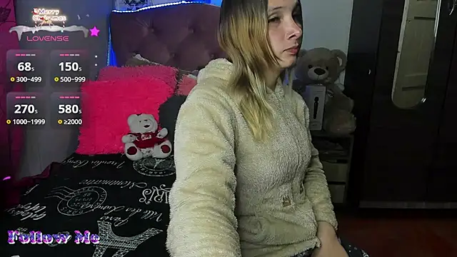 Snapshot of Tiffany_bunny2023 chatting on 11-22-25, 02:10 Tiffany bunny2023 online show from 11-22-25, 02:10