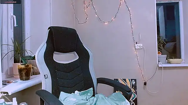 RosaJil online show from 11-27-25, 02:52