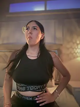 Snapshot of MarianaBenz chatting on 02-01-25, 08:16 MarianaBenz online show from 02-01-25, 08:16