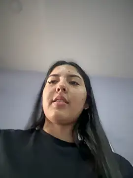 Snapshot of MarianaBenz chatting on 02-06-25, 08:23 MarianaBenz online show from 02-06-25, 08:23