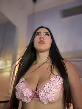 Snapshot of MarianaBenz chatting on 03-13-25, 03:11 MarianaBenz online show from 03-13-25, 03:11