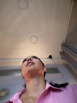 Snapshot of MarianaBenz chatting on 03-13-25, 09:05 MarianaBenz online show from 03-13-25, 09:05