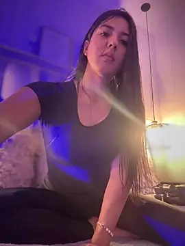 Snapshot of MarianaBenz chatting on 03-15-25, 09:05 MarianaBenz online show from 03-15-25, 09:05