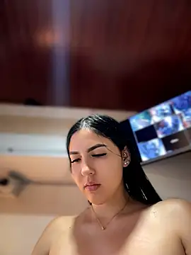 MarianaBenz online show from 06-28-26, 12:38