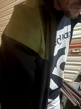 Snapshot of Followthepiper chatting on 12-04-24, 12:36 Followthepiper online show from 12-04-24, 12:36