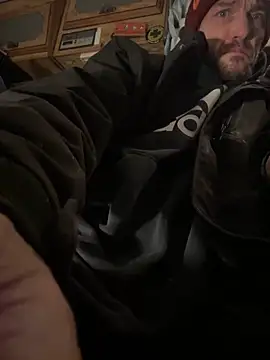 Snapshot of Followthepiper chatting on 01-25-25, 08:21 Followthepiper online show from 01-25-25, 08:21