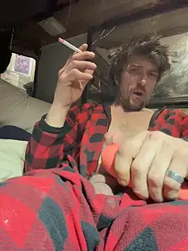 Snapshot of Followthepiper chatting on 03-22-25, 12:35 Followthepiper online show from 03-22-25, 12:35