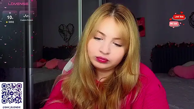 Snapshot of shy_blondiee chatting on 01-31-25, 10:52 shy blondiee online show from 01-31-25, 10:52
